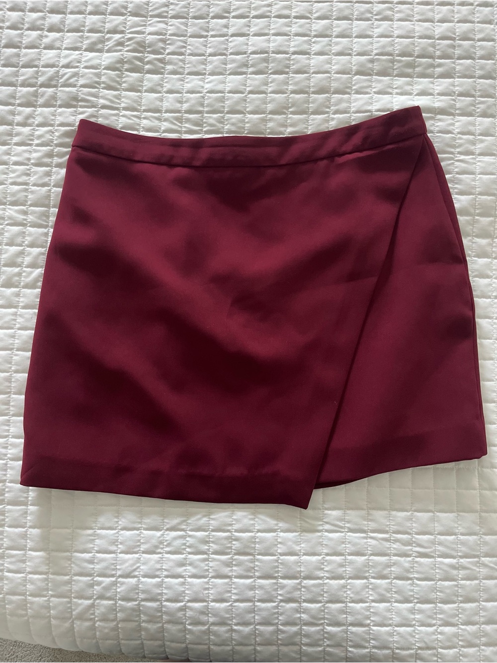 Burgundy Wrap Mini Skirt Banana Republic size 10 Petite